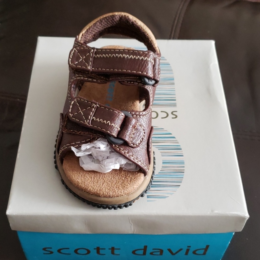 Sandals - Russell